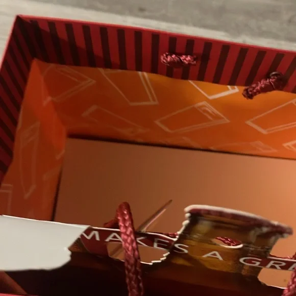 NWT heavy duty gift bags 🚨READ DESCRIPTION 🚨 - Picture 6 of 14